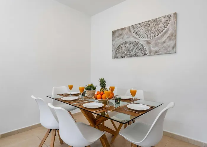 Happy - Plusholidays * Calpe