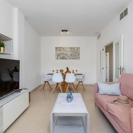 Happy - Plusholidays * Calpe