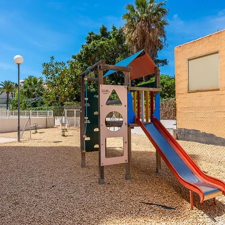 Happy - Plusholidays *