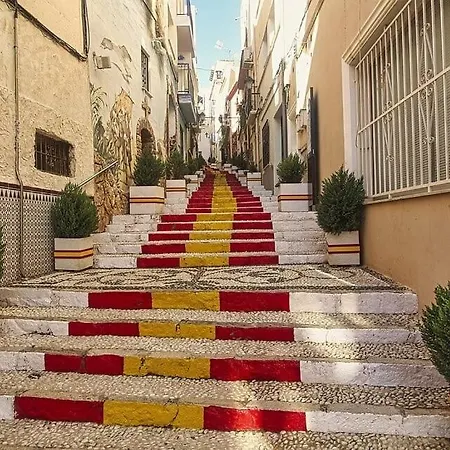 Happy - Plusholidays Calpe