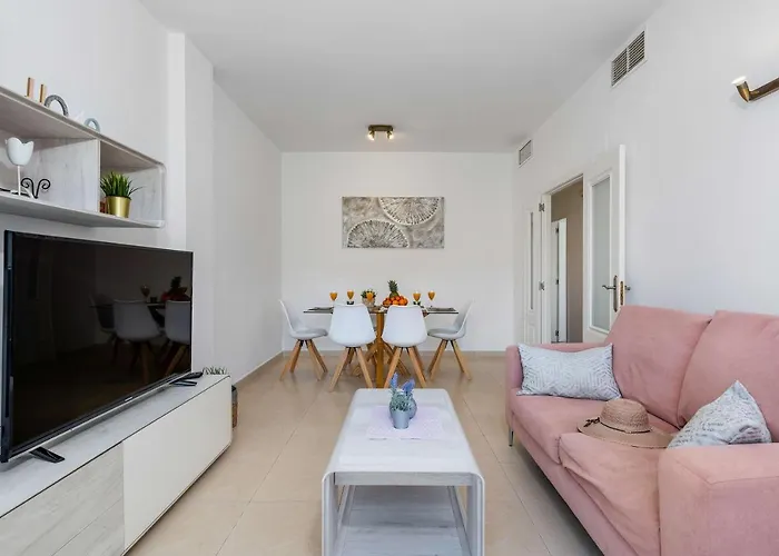 Happy - Plusholidays * Calp