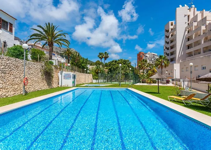 Happy - Plusholidays